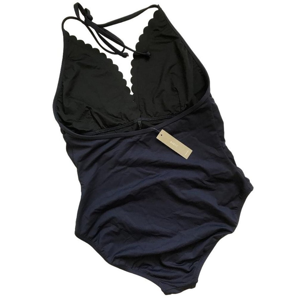 NEW JCrew $118 Scalloped V-Neck One-Piece Italian Matte Swimsuit 0 Navy F0762 - Picture 2 of 2